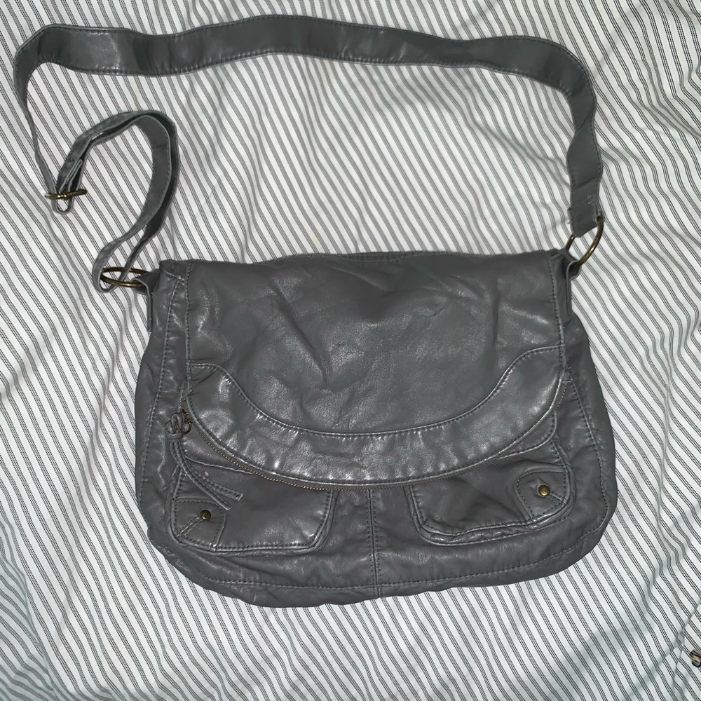 gray crossbody purse